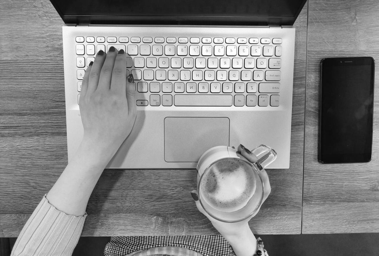 Équipe xenoravileqa lors d'une session de formation collaborative