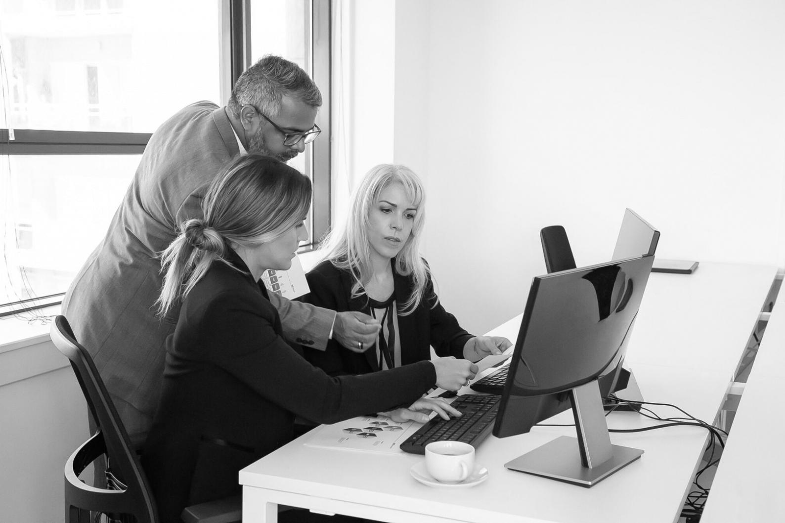 Session de formation en finance avec participants